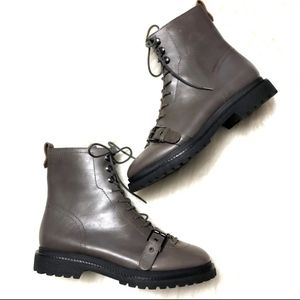 Franco Sarto EUC taupe leather lug sole combat boots Size 9.5